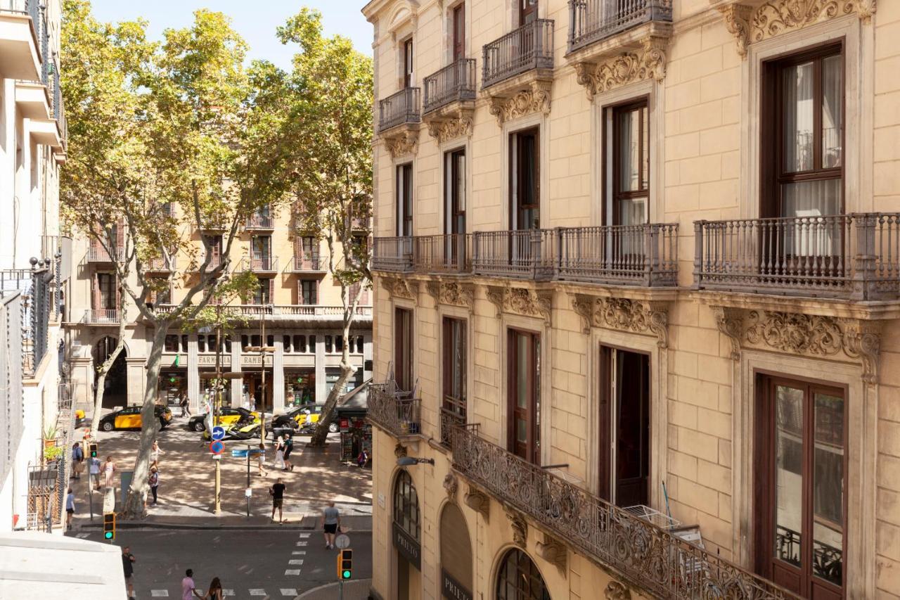 Gaudí Ramblas Barcelona Exterior foto